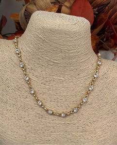 Crystal link necklace