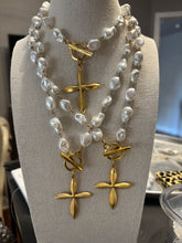 Porcelain Baroque pearl necklace with cross