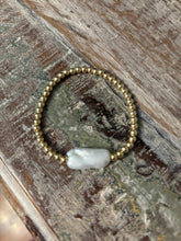 Baroque stick pearl bracelet