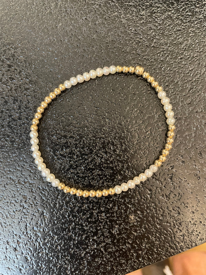 3mm gold filled with pearls bracelet