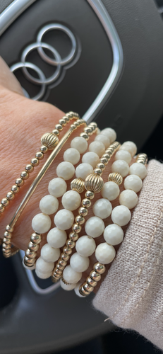 Creamy bracelet set