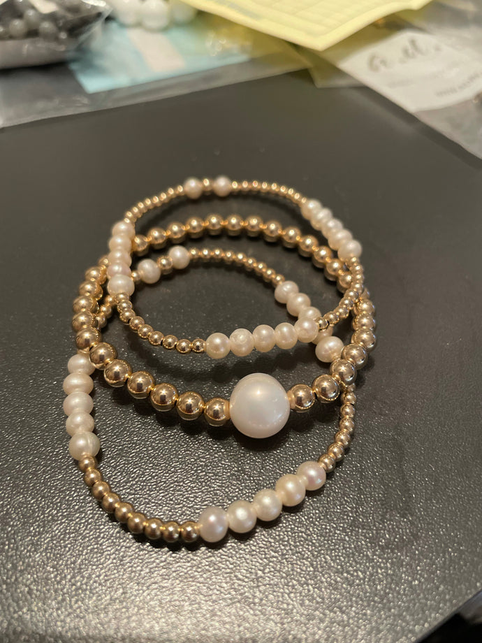Freshwater pearl trio